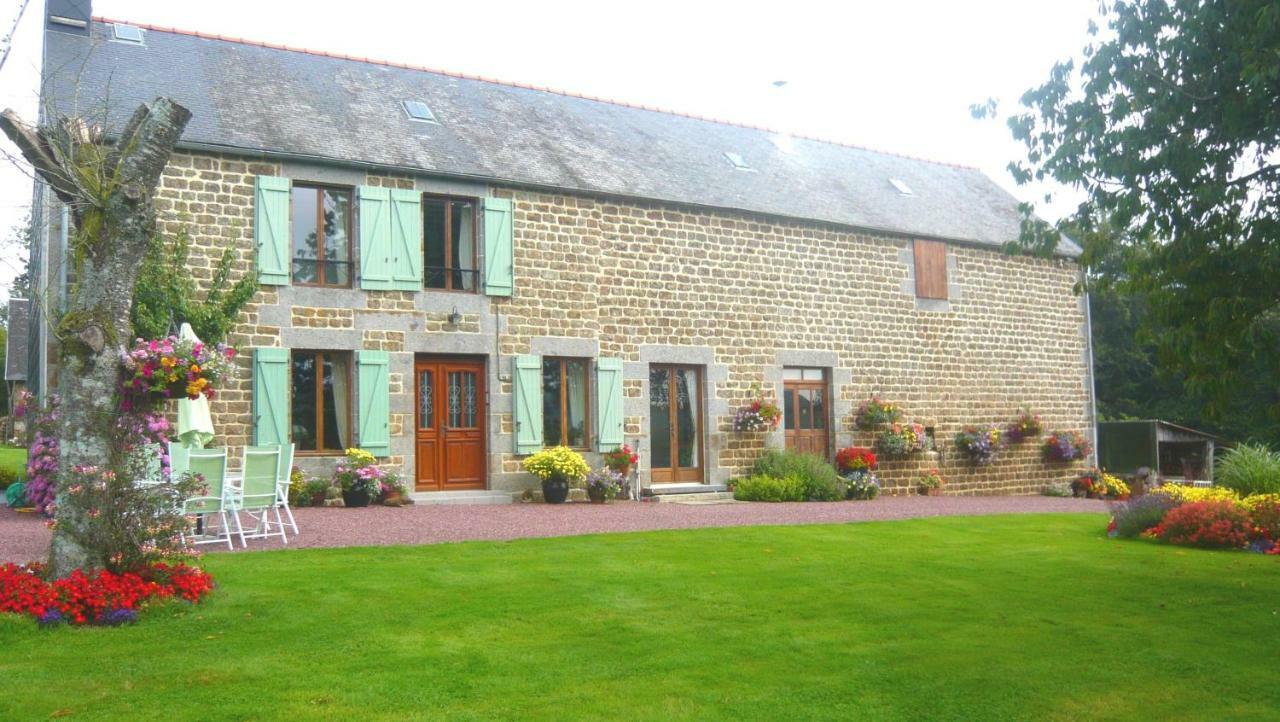 Le Rocher B&B Yvrandes Extérieur photo
