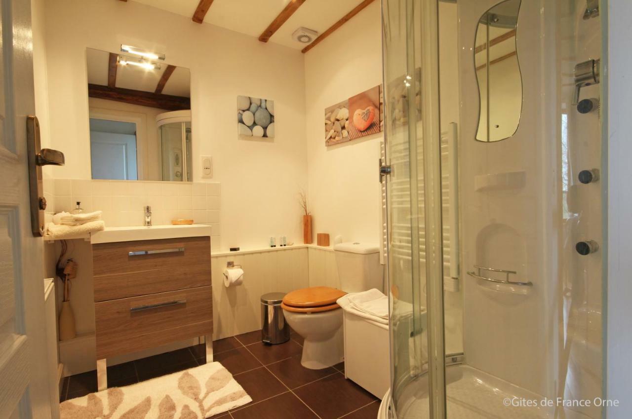 Le Rocher B&B Yvrandes Extérieur photo